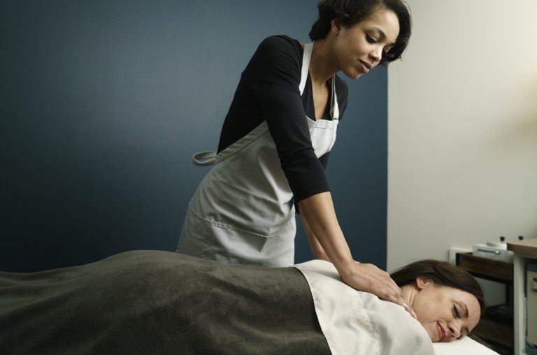 Chiropractic vs Massage Therapy at Central Physiotherapy
